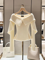 Kırık Beyaz Yakalı Kazak